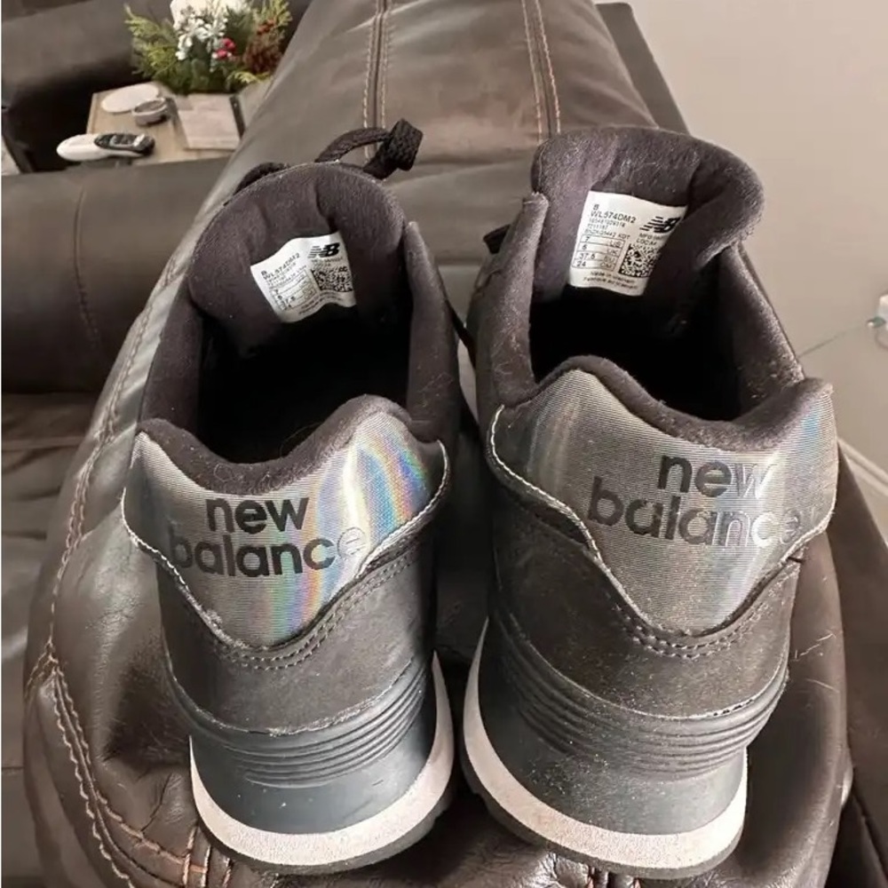Women’s new balance shoes